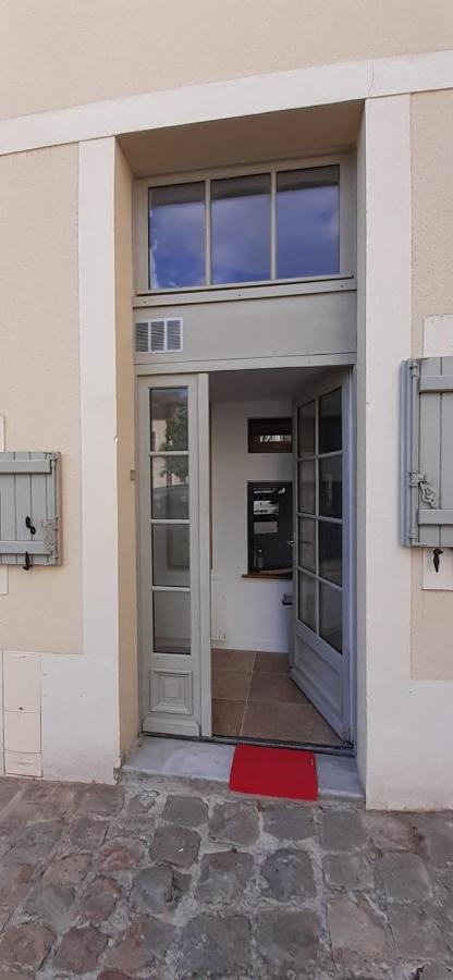 T3 Calme Et Cosy, Idealement Situe Pres Du Chateau Et De La Gare, Dans Un Cadre Paisible Rambouillet Zewnętrze zdjęcie